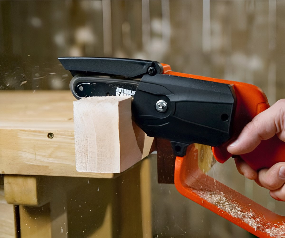 Minichain Saw a 79,99€ packshot