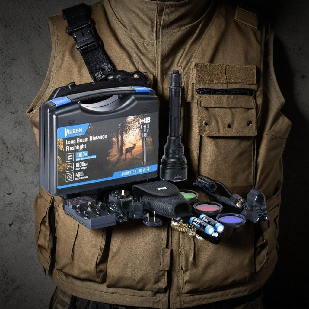 TACTICAL LED FLASHLIGHT packshot