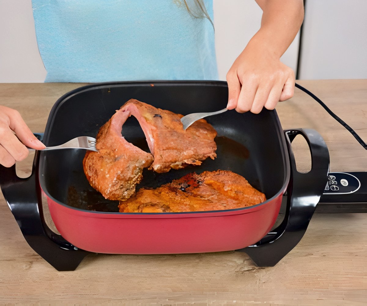 Digital Cooker a 491 LEU packshot