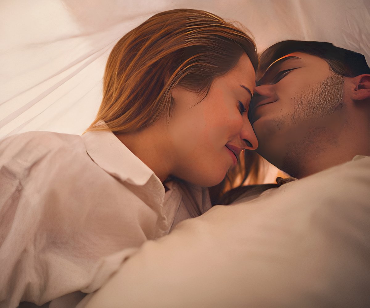 Pulsing Pleasure a 248 LEU packshot